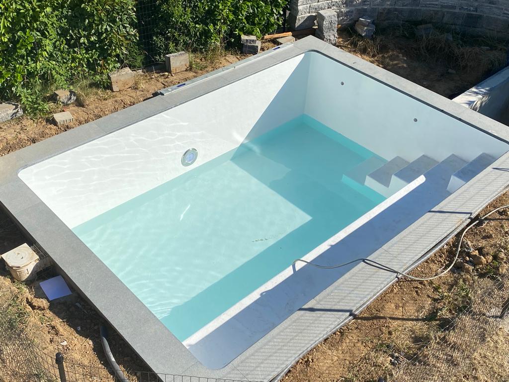 Poolbau